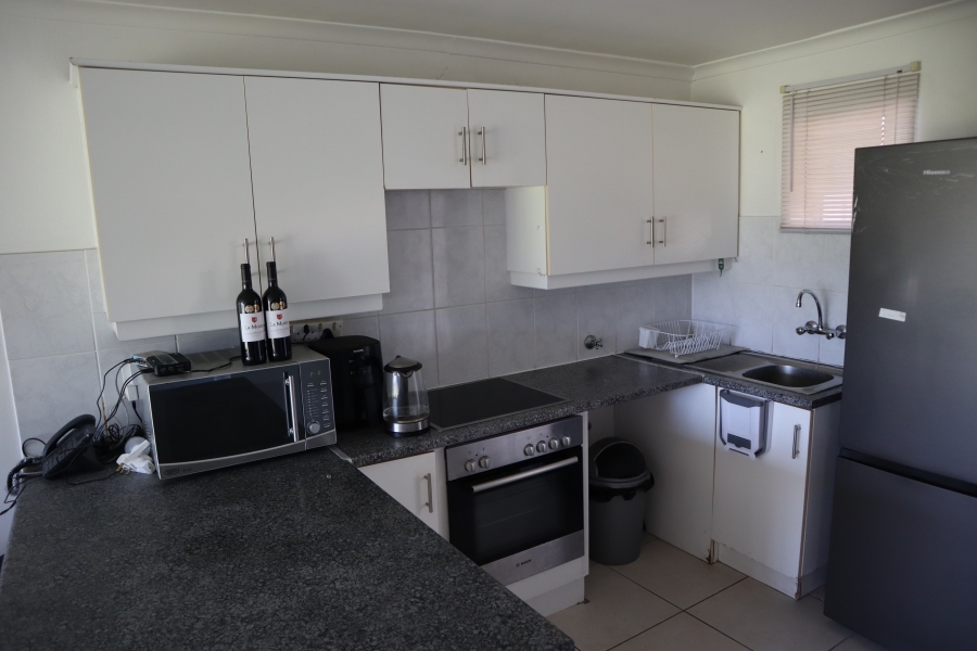 2 Bedroom Property for Sale in Pinelands Western Cape